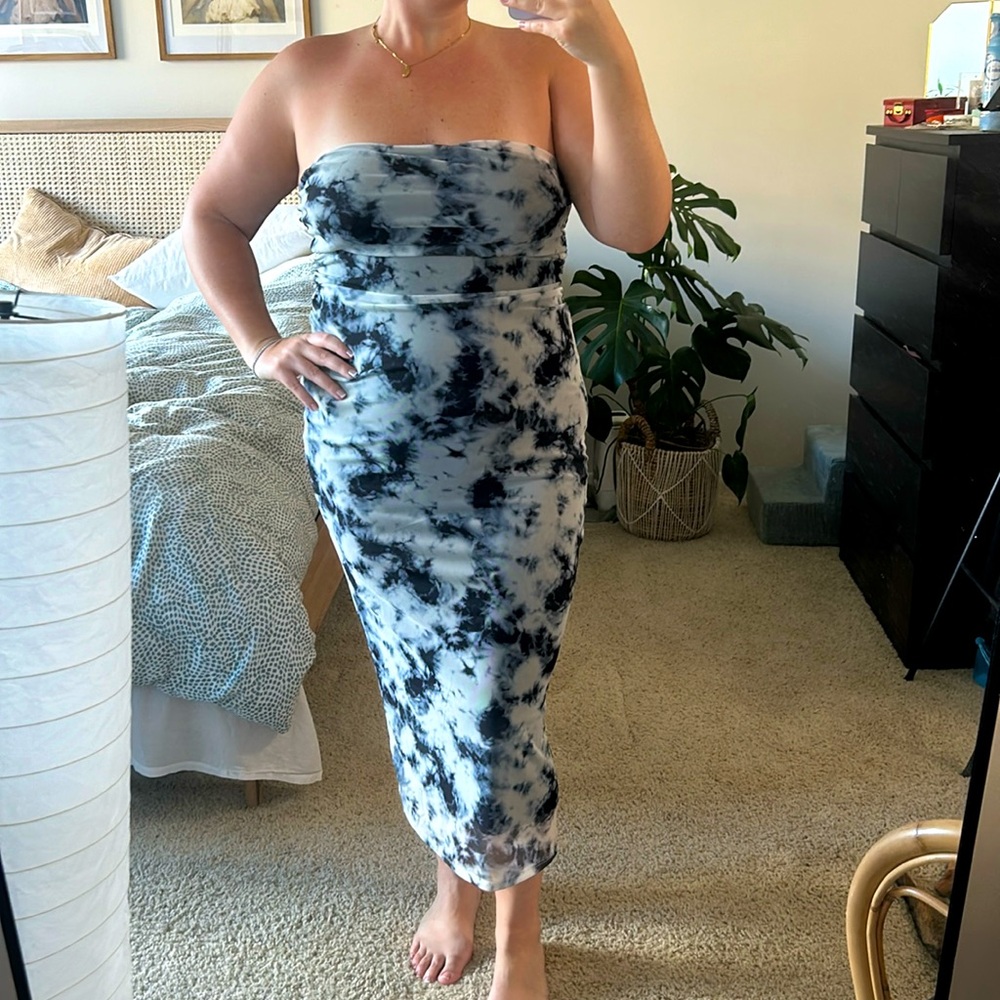 New with tags! Midi Dress